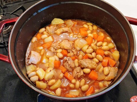 鶏肉と大豆のケチャップ煮